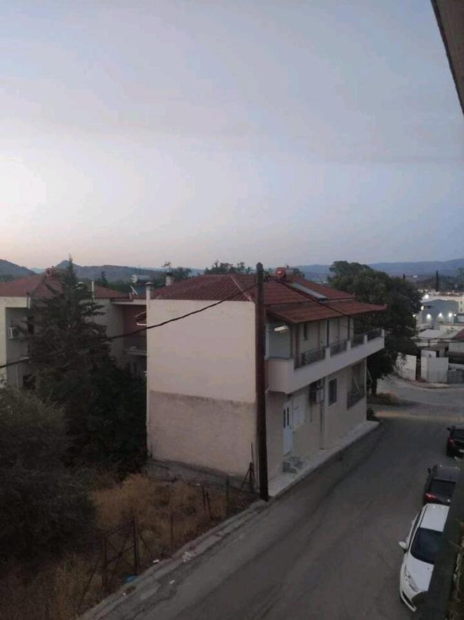 Όμορφο Και Ευρύχωρο Διαμέρισμα Με Θέα! Nafplio Exterior photo